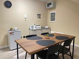 Casa Alone