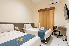Tripletree Ciptaningati Culture Hotel