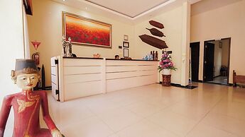 Tripletree Ciptaningati Culture Hotel