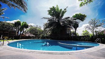 Tripletree Ciptaningati Culture Hotel