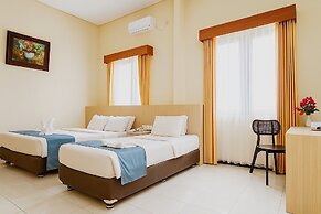 Tripletree Ciptaningati Culture Hotel