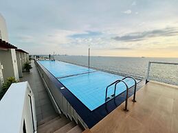 Beach Front 2 by A&A Villas