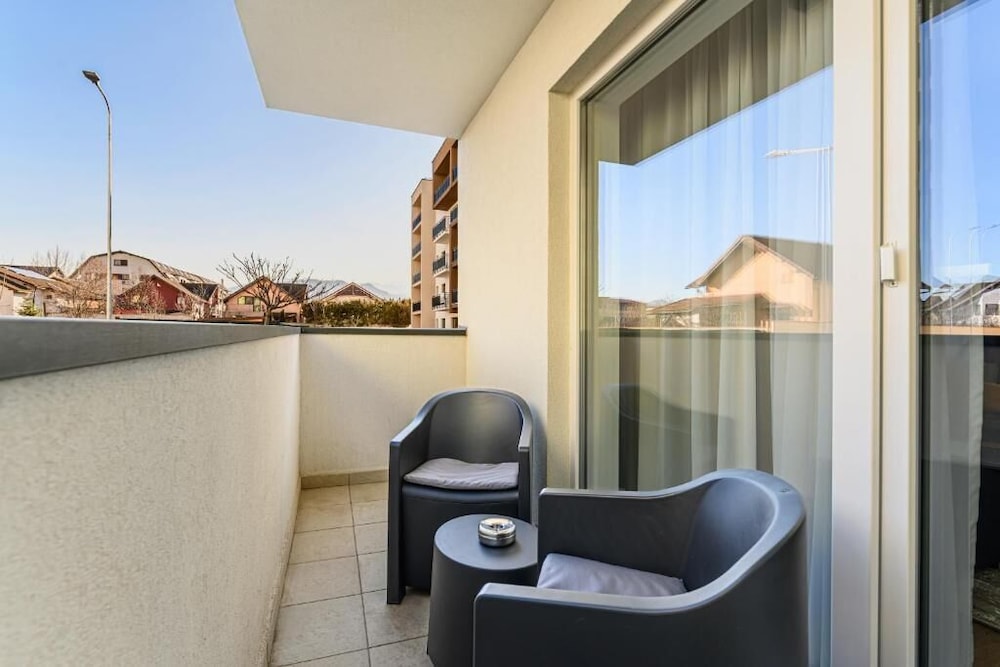 MoHost Blue Moon Apartments