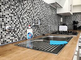 Beautiful 2BR Near AKH Ideal For Groups