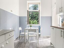 Beautiful 2BR Near AKH Ideal For Groups