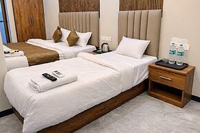 Revelon Grand Hotel