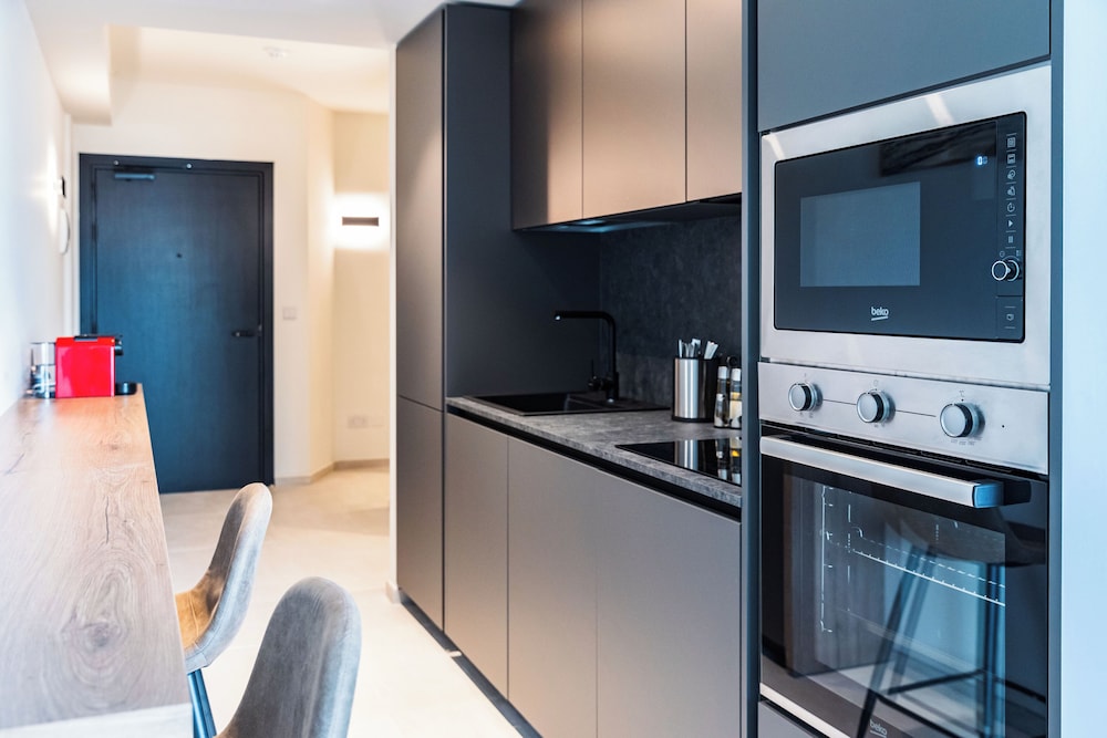 Mercury Suites