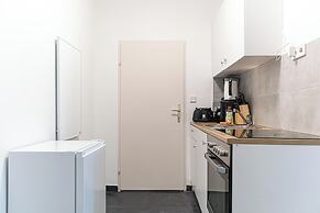 Charming 1BR Getaway Central Meidling