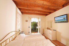 Borgo del Torchio in Manerba del Garda