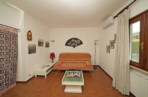 Casa Della Bougan-ville