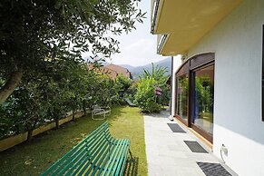 Casa Della Bougan-ville