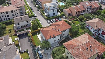 Casa Della Bougan-ville