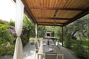 Casa Della Bougan-ville