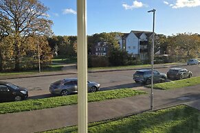 House - Sleeps 6 & Parking