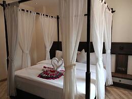 Hotel Anan Palace