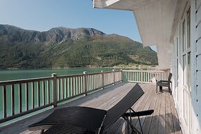 Skjolden Resort
