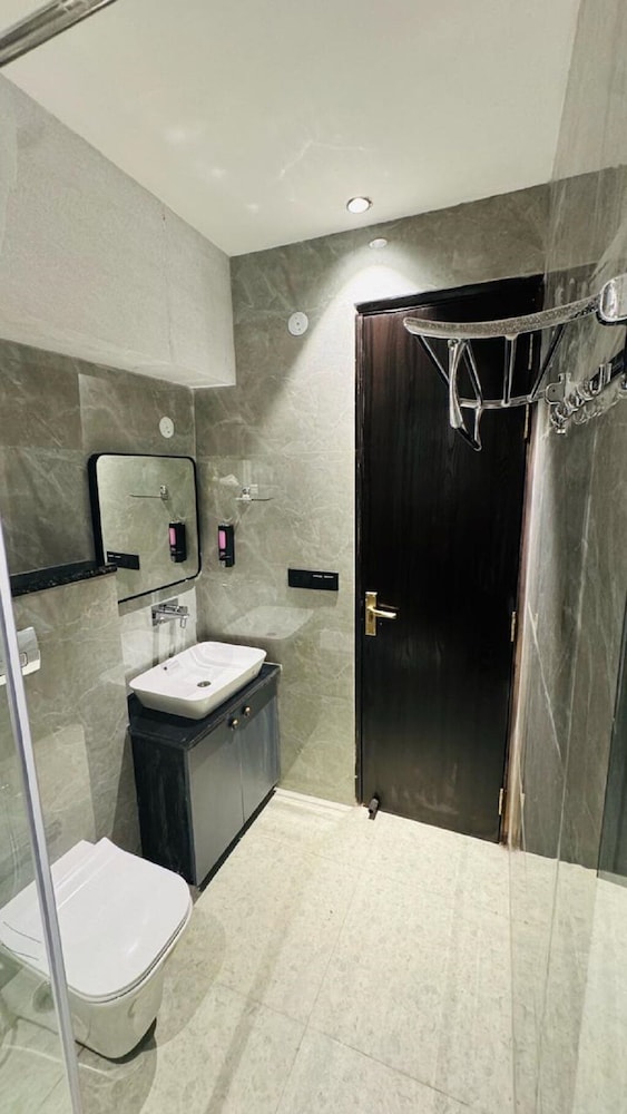 Reebah Inn & Suites