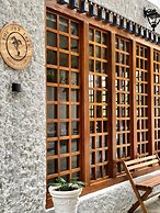 Overland Hotel