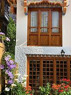 Overland Hotel