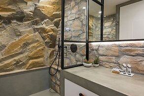 Skins Concept Boutique Apartment