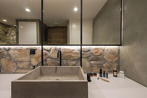 Skins Concept Boutique Apartment