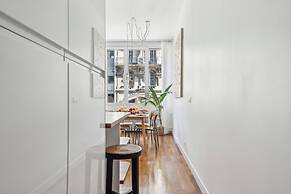 Chic 1BR by Hotel de Ville & The Louvre