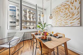 Chic 1BR by Hotel de Ville & The Louvre