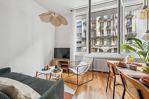 Chic 1BR by Hotel de Ville & The Louvre