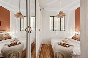 Chic 1BR by Hotel de Ville & The Louvre