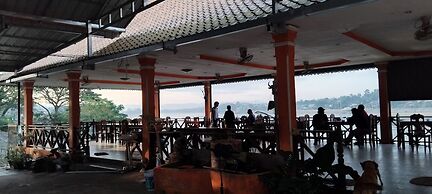 Houayxai Riverside Phonevichith Hotel