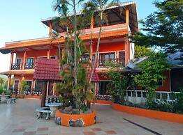 Houayxai Riverside Phonevichith Hotel