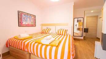 Guesthome Lemon & Green