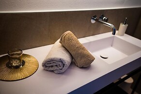 Zilli Studio Apartments