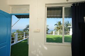Beachouse Beachfront Cottages and Suites