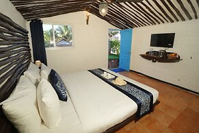 Beachouse Beachfront Cottages and Suites