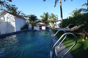 Beachouse Beachfront Cottages and Suites