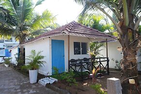 Beachouse Beachfront Cottages and Suites