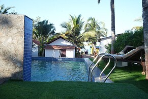 Beachouse Beachfront Cottages and Suites