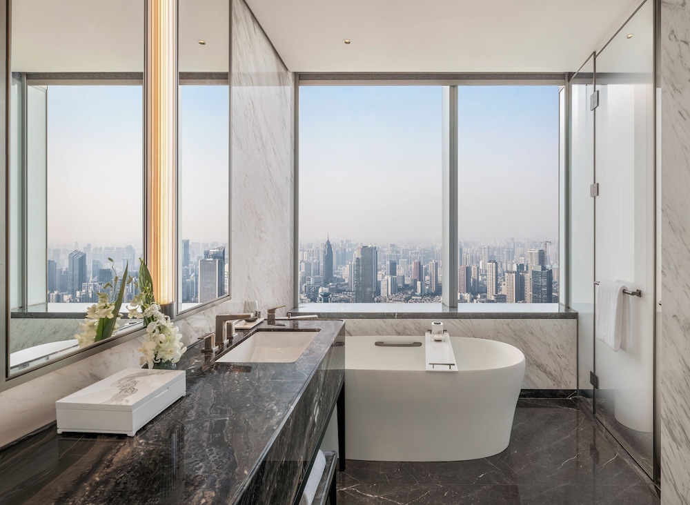 The Ritz-Carlton, Wuhan
