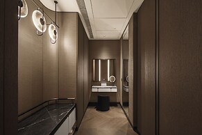 The Ritz-Carlton, Wuhan