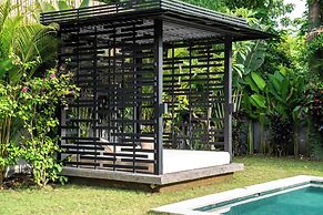 Tropical Villa Raya