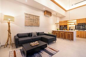 Tropical Villa Raya