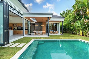 Tropical Villa Raya