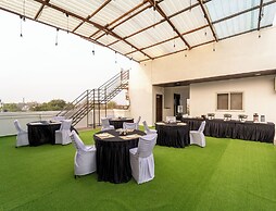 Treebo Shridhar Stay, 2.6 Km From Indore Junction