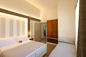 Capo Vaticano Suites