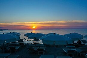 Capo Vaticano Suites