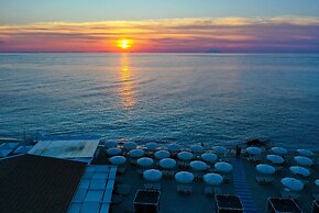 Capo Vaticano Suites