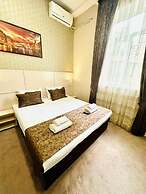 City Hotel