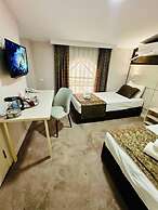 City Hotel