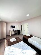 City Hotel
